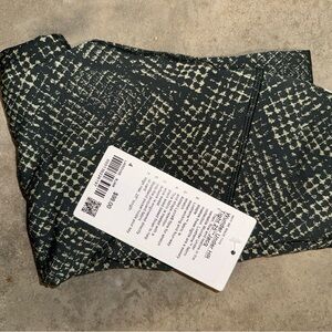 Jacquard Lulu leggings size 4